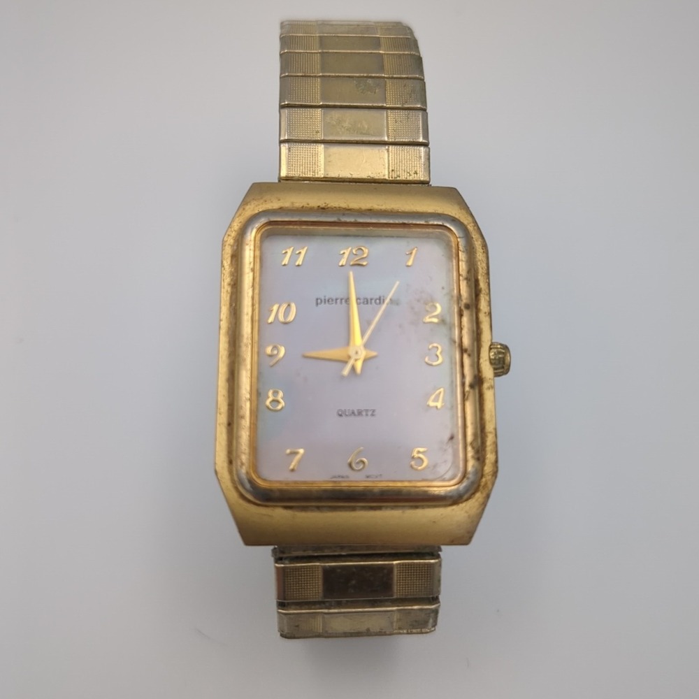 Vintage Pierre Cardin Ladies Gold-Tone Quartz Watch LPC-117C Needs Battery